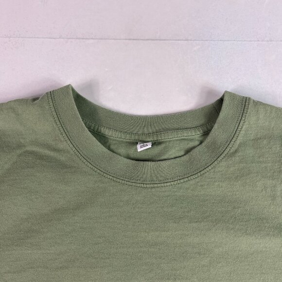 Uniqlo Shirt Men's Large Green Faded Pocket Short Sleeve Tee - Picture 3 of 10